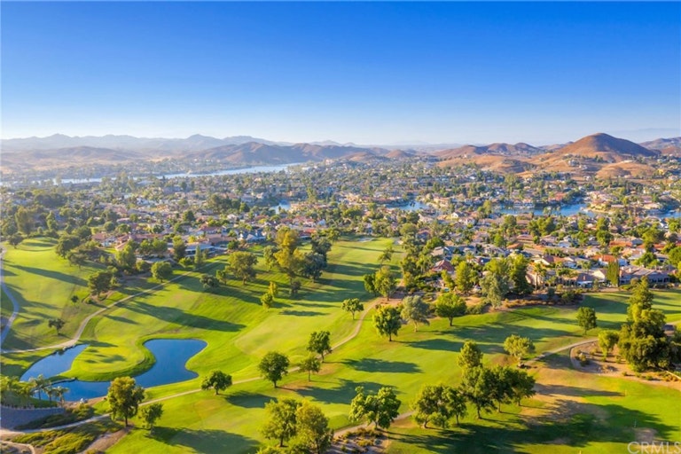 Photo 38 of 41 - 23725 Schooner Dr, Canyon Lake, CA 92587