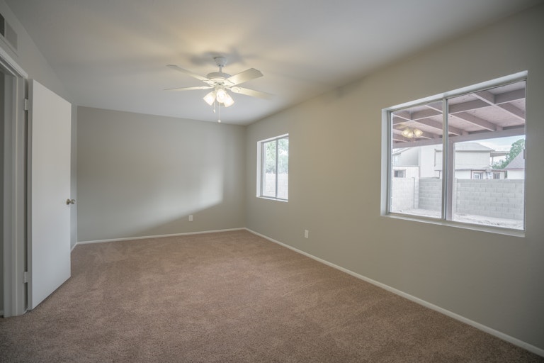 Photo 15 of 25 - 9207 W Cameron Dr, Peoria, AZ 85345