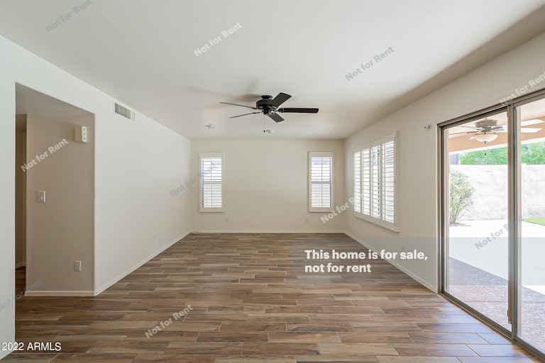Photo 5 of 25 - 17033 N 45th St, Phoenix, AZ 85032