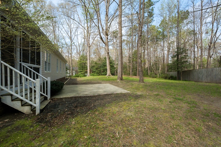 Photo 20 of 21 - 124 Baron Cir, Youngsville, NC 27596