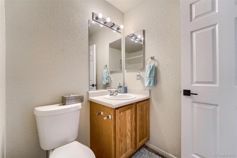 Photo 30 of 40 - 4096 Orleans Ct, Denver, CO 80249