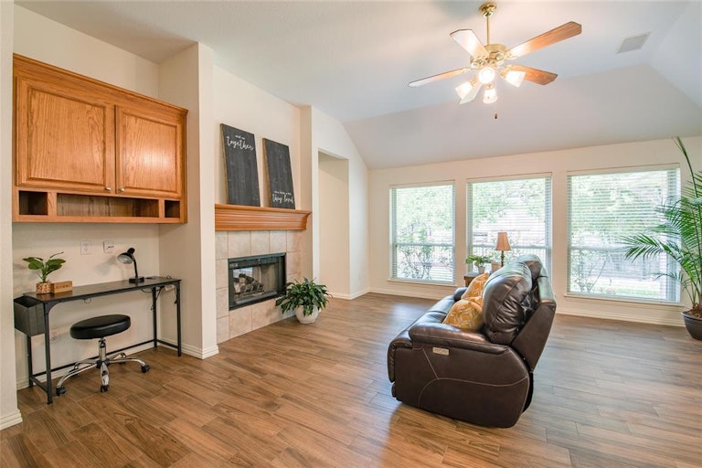 Photo 13 of 36 - 1225 Trail Ridge Dr, Keller, TX 76248