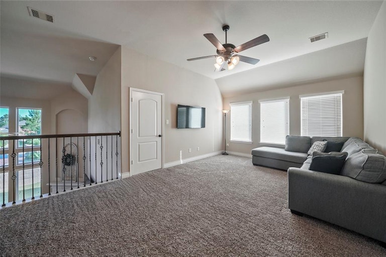 Photo 28 of 47 - 27390 Pendleton Trace Dr, Spring, TX 77386