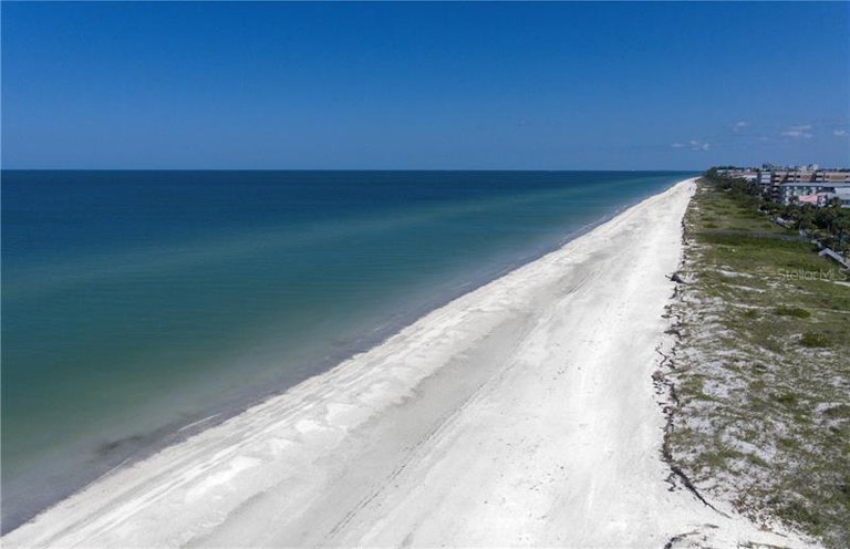 Photo 25 of 25 - 308 La Hacienda Dr, Indian Rocks Beach, FL 33785