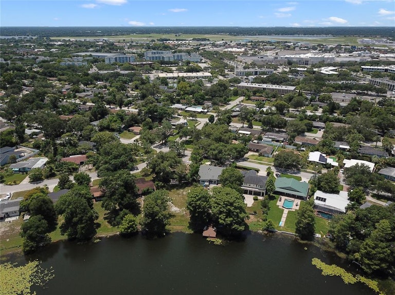 Photo 6 of 34 - 1200 Tanager Dr, Orlando, FL 32803