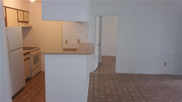 Photo 11 of 14 - 8653 Fancy Finch Dr #204, Tampa, FL 33614