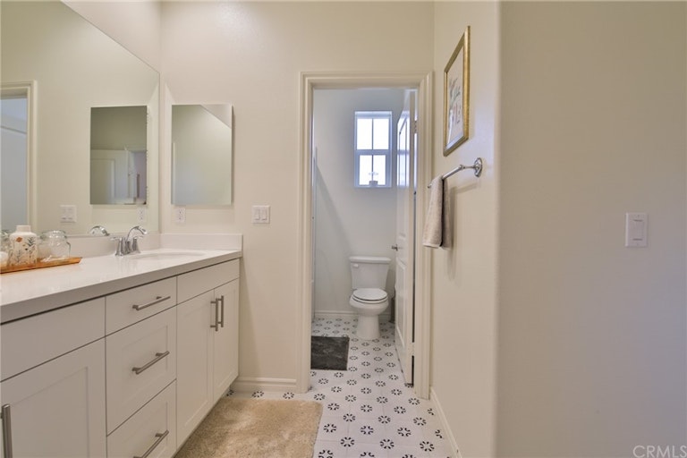 Photo 10 of 41 - 13910 Fairway Dr, Whittier, CA 90604