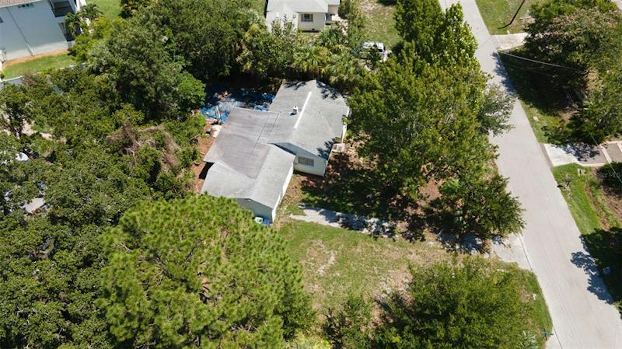 Photo 1 of 10 - 6205 S Foster Ave, Tampa, FL 33611