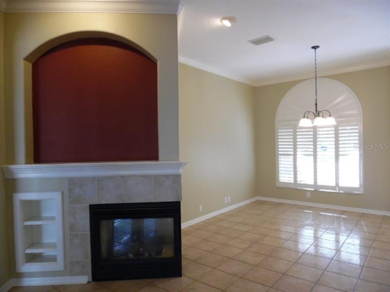 Photo 3 of 21 - 799 Salt Lake Dr, Tarpon Springs, FL 34689