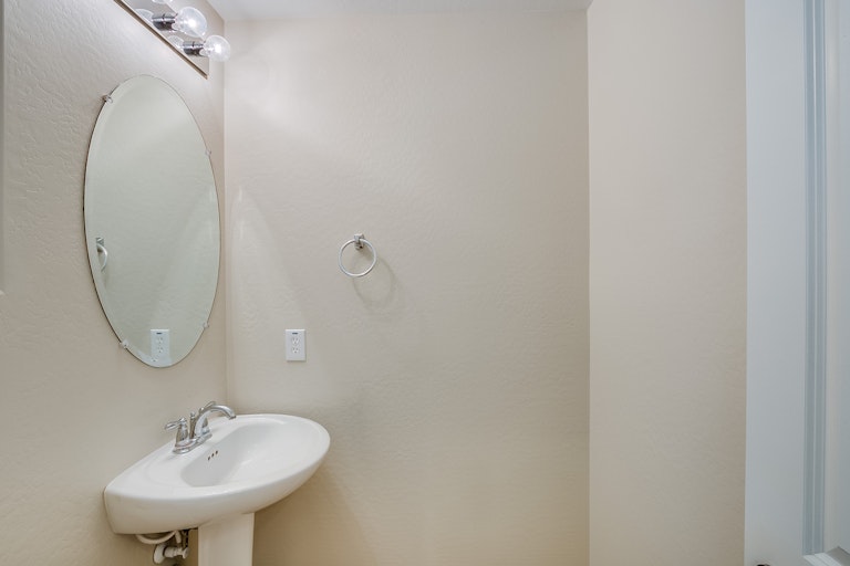 Photo 17 of 27 - 7736 W Bonitos Dr, Phoenix, AZ 85035