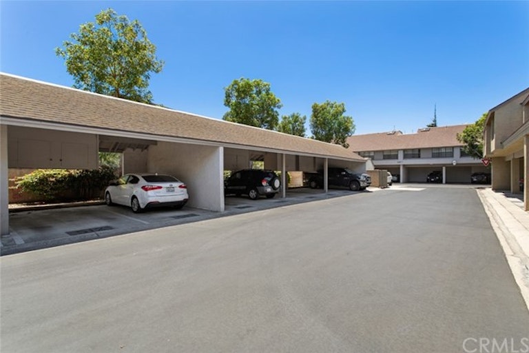 Photo 28 of 36 - 10621 Lakeside Dr S Unit F, Garden Grove, CA 92840