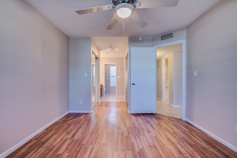 Photo 14 of 23 - 2929 E Broadway Rd #91, Mesa, AZ 85204