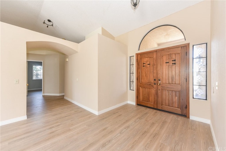 Photo 19 of 46 - 184 Cannon Rd, Riverside, CA 92506