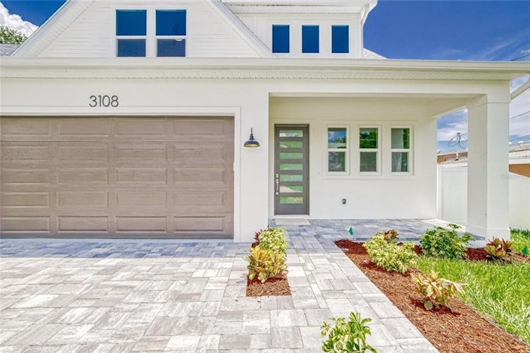 Photo 4 of 62 - 3108 W Cherokee Ave, Tampa, FL 33611