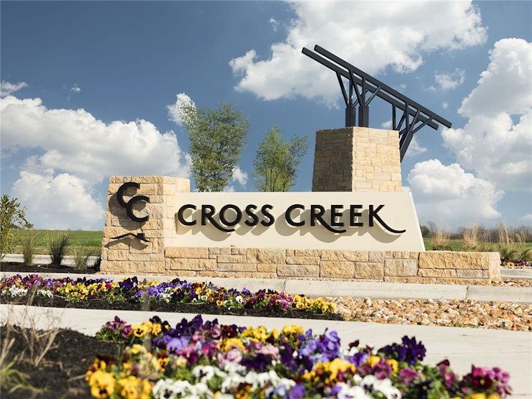 Photo 7 of 12 - 1020 Round Bale Rd, Hutto, TX 78634
