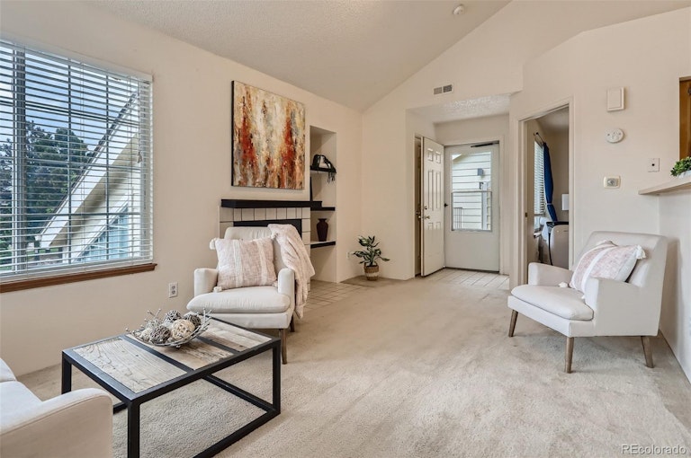 Photo 1 of 26 - 13874 E Lehigh Ave Unit D, Aurora, CO 80014