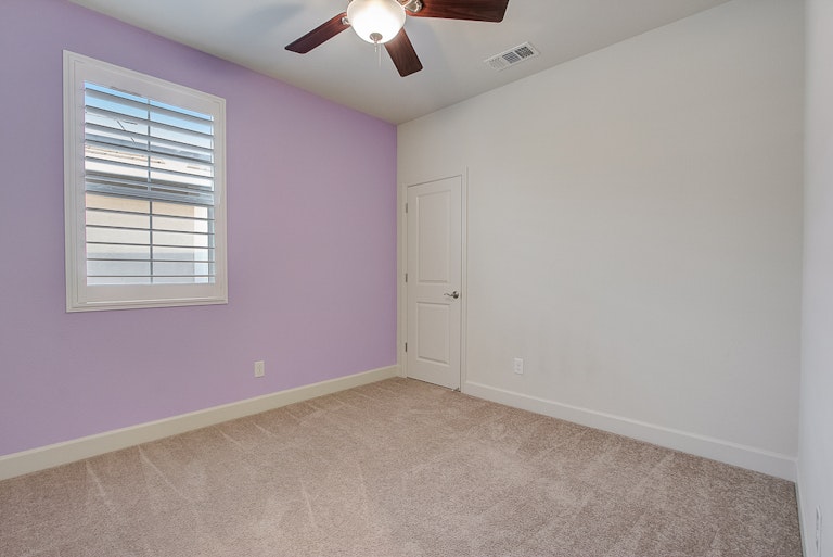 Photo 29 of 37 - 5000 Glenwood Springs Way, Roseville, CA 95747