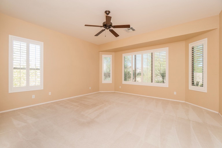 Photo 3 of 22 - 9817 S 26th Ln, Phoenix, AZ 85041