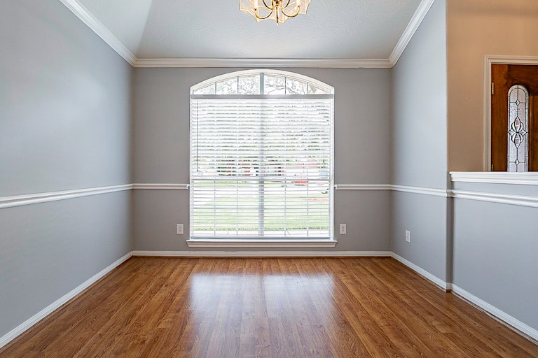 Photo 16 of 26 - 3839 Canton Dr, Pearland, TX 77584