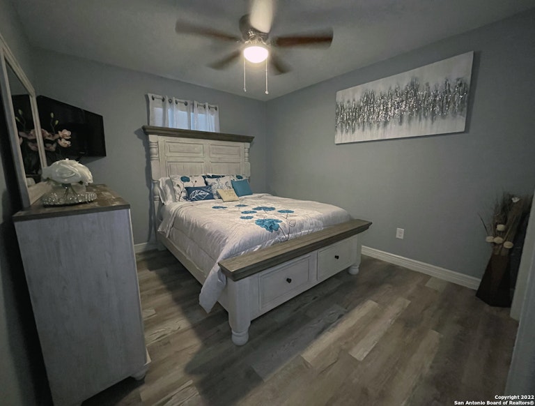Photo 12 of 24 - 340 N San Felipe Ave, San Antonio, TX 78237