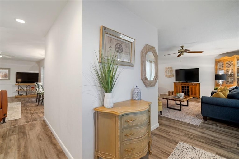 Photo 30 of 72 - 6337 Cocoa Ln, Apollo Beach, FL 33572