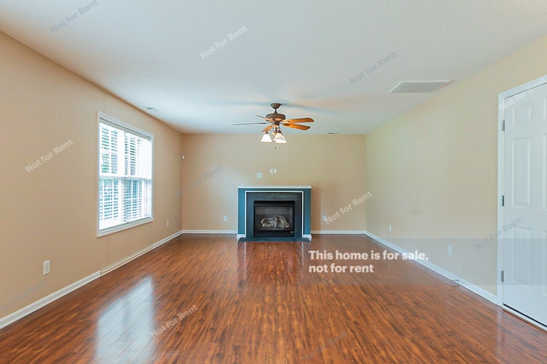 Photo 5 of 24 - 4112 Amber Stone Way, Durham, NC 27704
