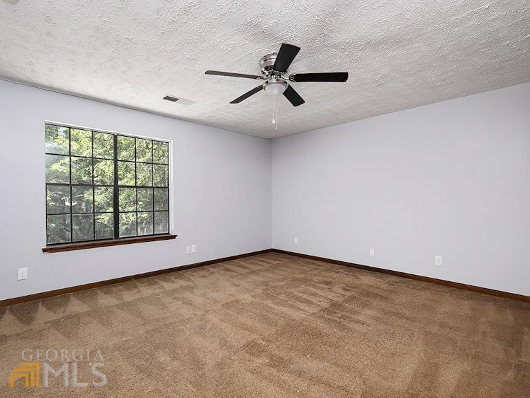 Photo 22 of 34 - 1203 Ridgeside Dr NW, Acworth, GA 30102