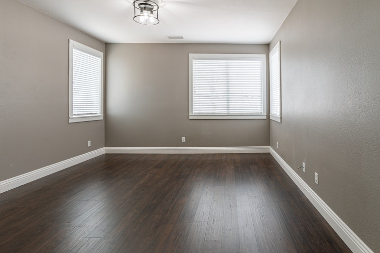 Photo 15 of 26 - 7406 Muir Ct, Highland, CA 92346