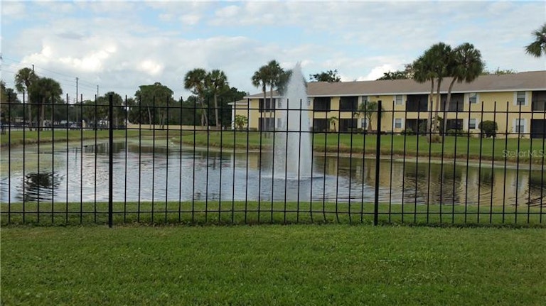 Photo 5 of 16 - 3001 58th Ave S #614, Saint Petersburg, FL 33712