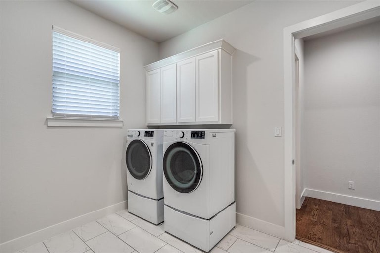 Photo 23 of 40 - 10556 Wintergreen Dr, Frisco, TX 75035