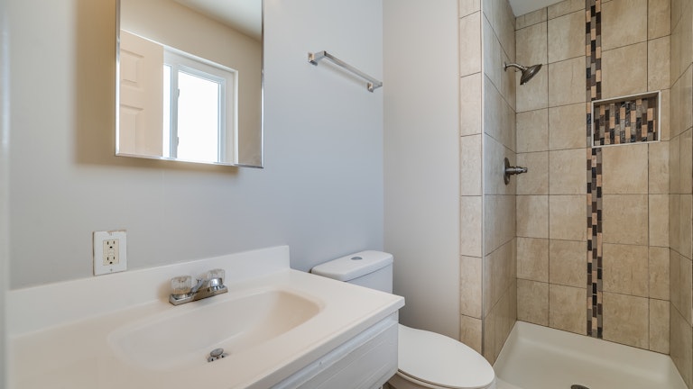 Photo 6 of 25 - 11272 Lafayette St, Northglenn, CO 80233