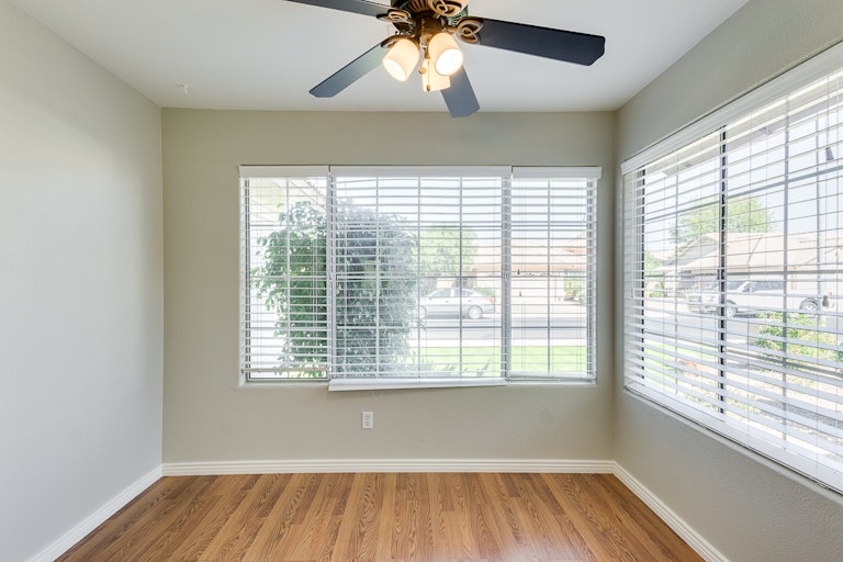 Photo 7 of 22 - 719 W Horseshoe Ave, Gilbert, AZ 85233