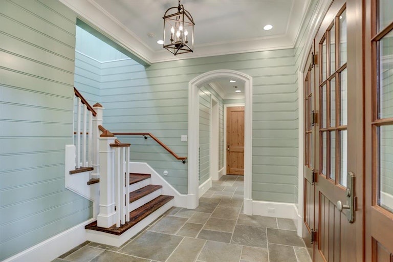 Photo 22 of 49 - 6630 Richardson Rd, Houston, TX 77069