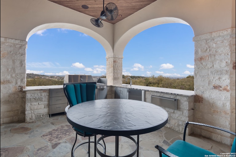 Photo 29 of 50 - 22 Summit Pt, Boerne, TX 78006