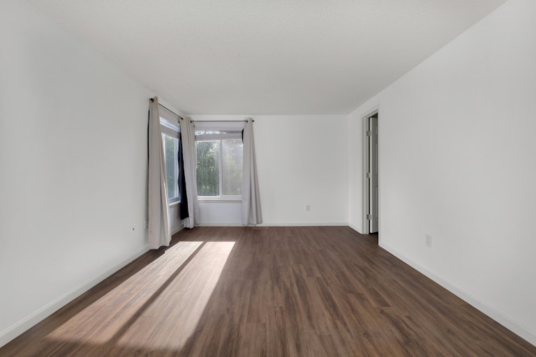 Photo 10 of 19 - 2731 S Salida Way, Aurora, CO 80013