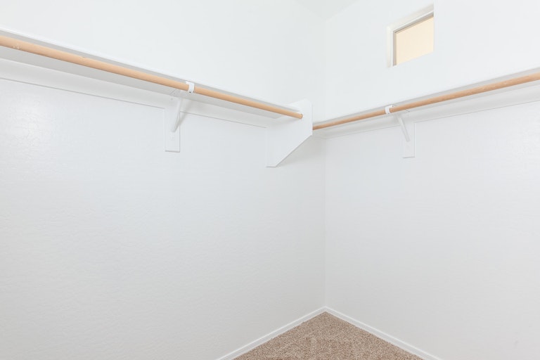 Photo 14 of 25 - 7129 W Winslow Ave, Phoenix, AZ 85043