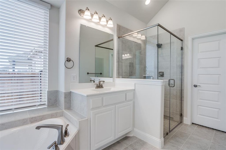 Photo 23 of 25 - 408 Lake Forest Trl, Anna, TX 75409