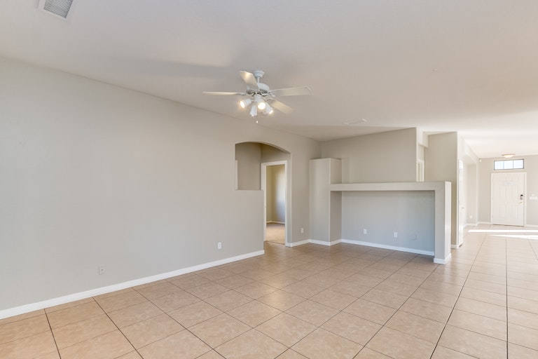 Photo 13 of 33 - 8438 W Cocopah St, Tolleson, AZ 85353