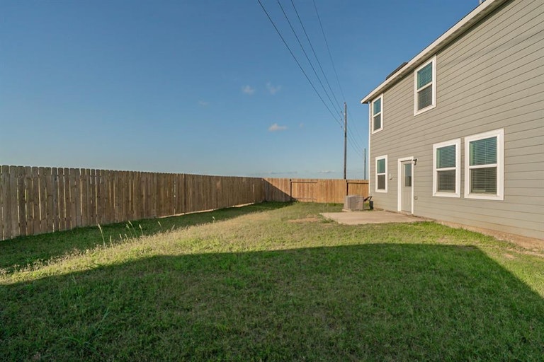 Photo 34 of 36 - 5935 Snapping Turtle Rd, Baytown, TX 77523
