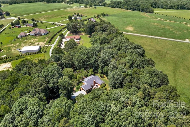Photo 6 of 39 - 333 Clontz Rd, Indian Trail, NC 28079