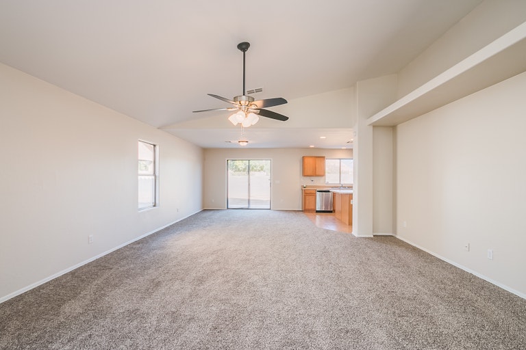 Photo 10 of 26 - 2512 W Darrel Rd, Phoenix, AZ 85041
