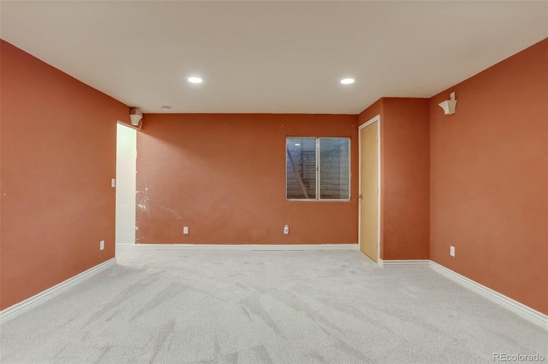 Photo 34 of 40 - 10712 Dayton Way, Commerce City, CO 80640