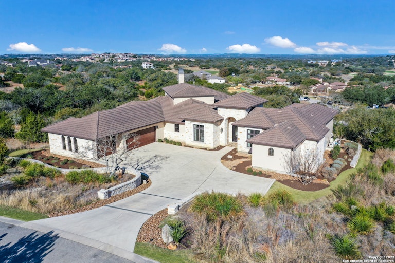 Photo 1 of 50 - 22 Summit Pt, Boerne, TX 78006