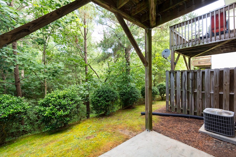 Photo 15 of 16 - 2708 Wyntercrest Ln, Durham, NC 27713