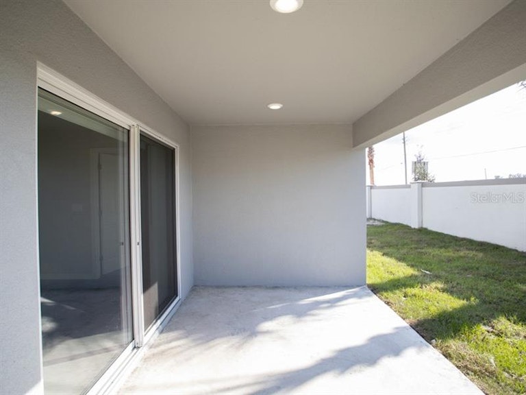 Photo 20 of 21 - 388 Lily Ln, Davenport, FL 33837