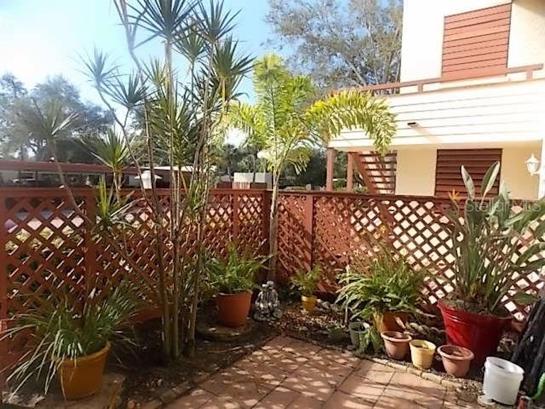 Photo 2 of 20 - 528 Spring Lakes Blvd #528, Bradenton, FL 34210