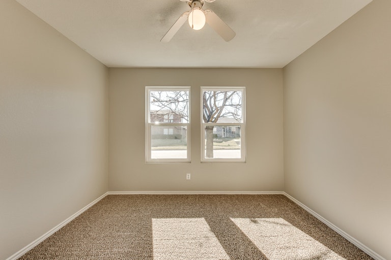 Photo 21 of 25 - 1302 Leeward Ln, Wylie, TX 75098