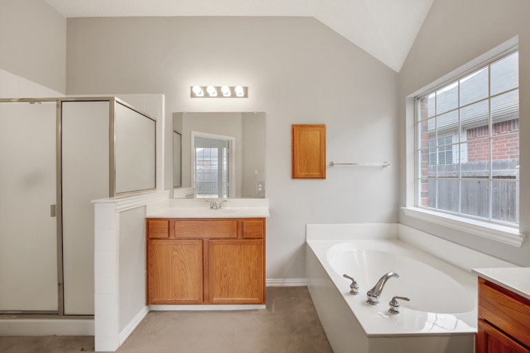 Photo 20 of 27 - 4612 Marguerite Ln, Fort Worth, TX 76123