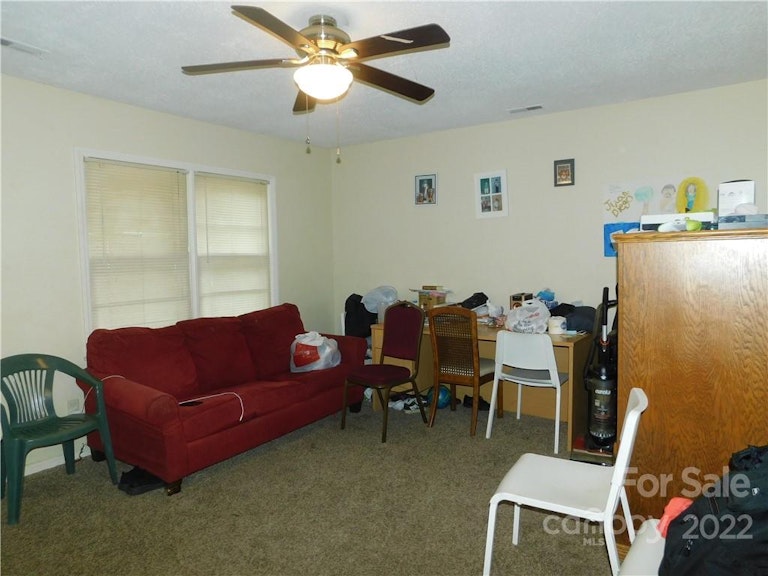 Photo 7 of 20 - 5731 Lawnmeadow Dr, Charlotte, NC 28216