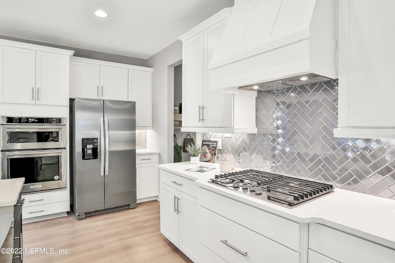 Photo 18 of 45 - 2984 Greywood Ln, Orange Park, FL 32073